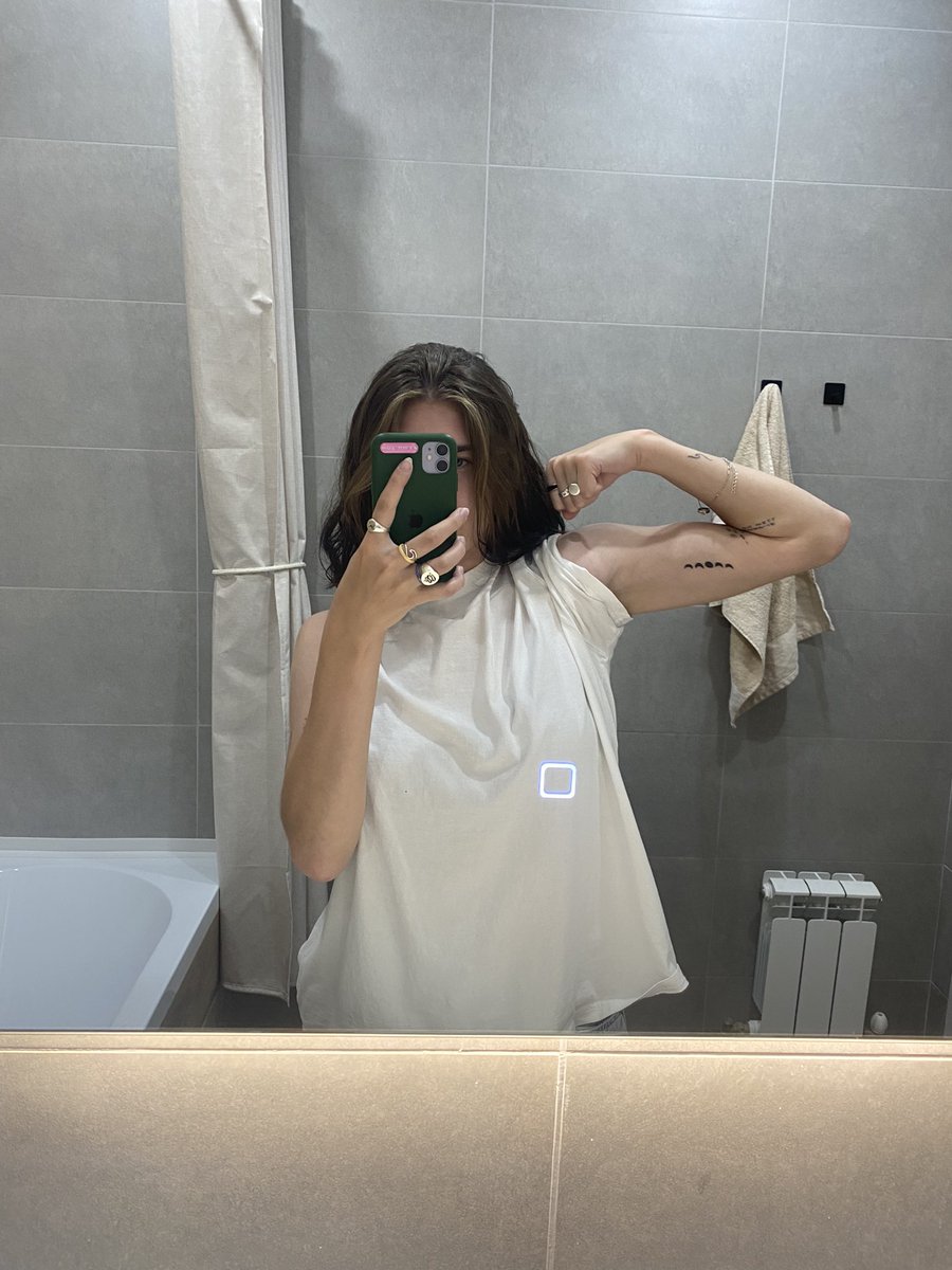 просто потому что инстаграму уже хватит