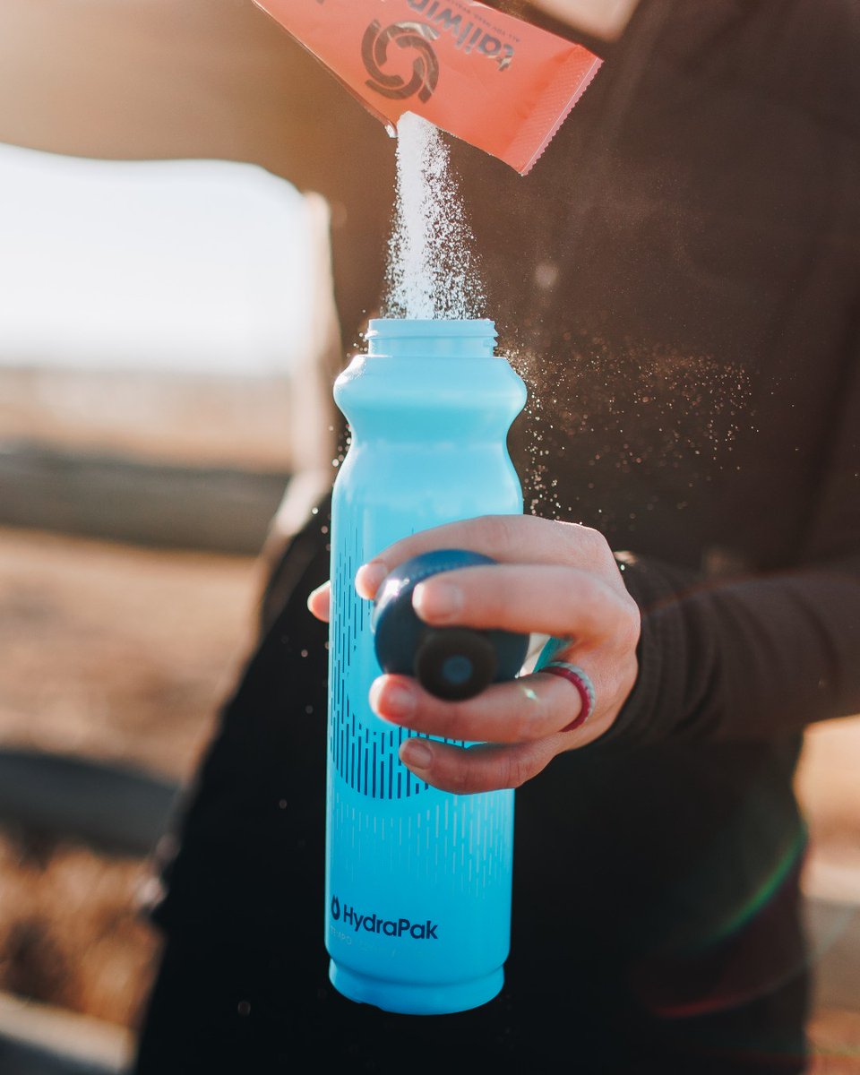 Hydrapak's tweet image. Hydration 🤝 nutrition. During summer training there is an increased sweat loss during exercise, which makes it even more important to stay on top of hydrating and replenishing electrolytes. 

#refuel #fueling #electrolytes