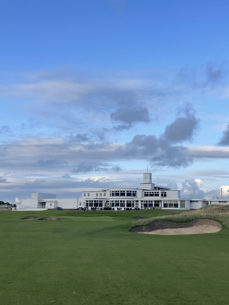 Lily Hirst tweet media