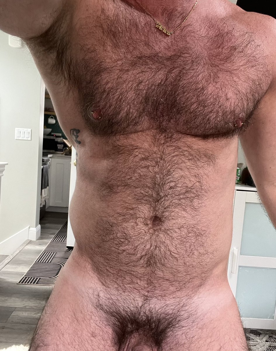 Not gonna lie — I wanna see y’all’s bush and fur. Drop em below 🔽🔽🔽