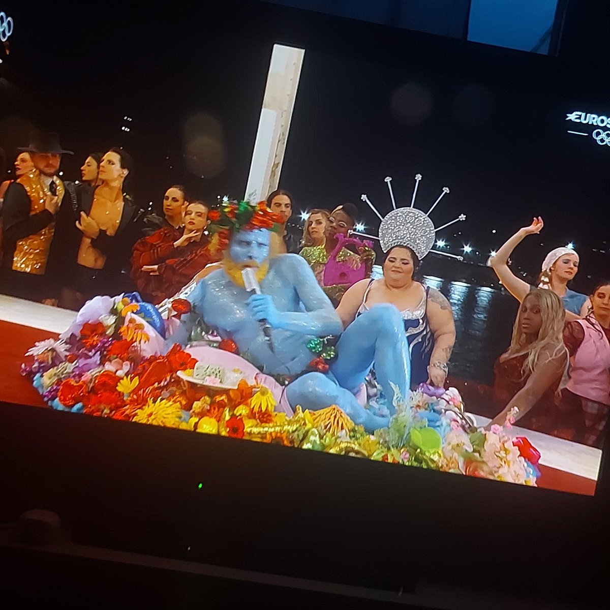 Gammelsmurfen är också med på #Osinvigningen 🤣🤣