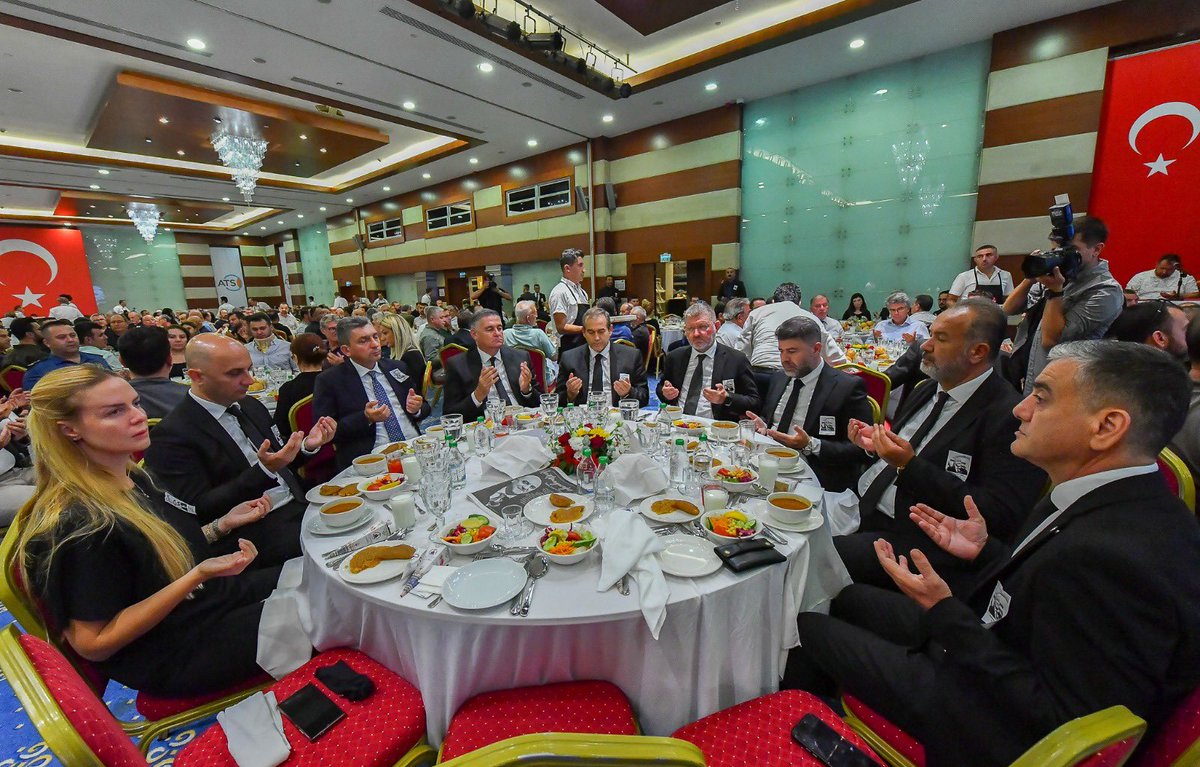 ahmetozturkant's tweet photo. ATSO-Antalya Ticaret ve Sanayi Odası Meclisi, Temmuz ayı olağan toplantısında, geçen hafta kaybettiğimiz Yönetim Kurulu Başkanımız Merhum Ali Bahar’ı andık.Toplantının ardından Merhum Başkan için okutulan Mevlid-i Şerif’e Odamız meclis üyeleriyle birlikte Antalya Valimiz Sayın Hulusi Şahin başta olmak üzere kent protokolü, oda ve borsa başkanlarımız, yakınları ve sevenleri katıldı. Mekanı cennet olsun…@hulusisahin61 @AntalyaTSO
