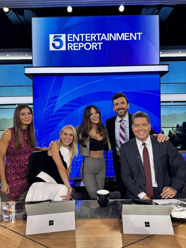 ktlaENT's tweet photo. Robin Antin (@robinantinpcd) says Playground dance studio is for everyone #PlaygroundLA
@JeremyParsonsTV
https://t.co/NRRVwZZEOm https://t.co/GCcwJYBzuE