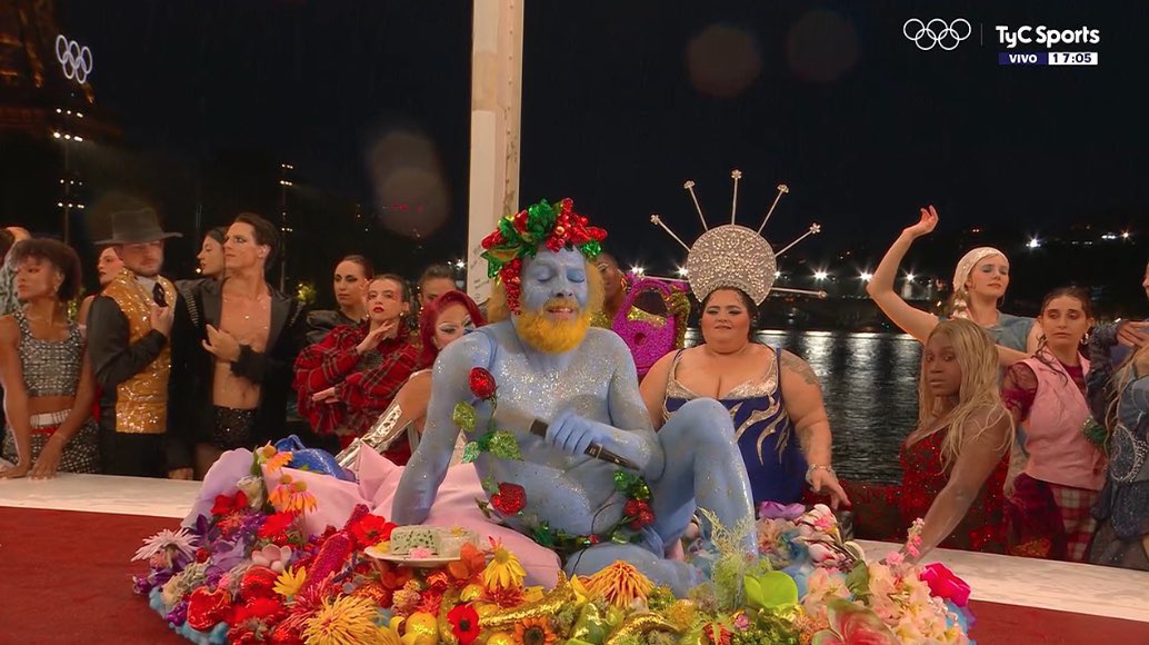 GordoDan_'s tweet image. AJAJAJAJA COMO VAS A INAUGURAR LOS JUEGOS OLÍMPICOS CON UN TRAVA AZUL EN UNA ENSALADA DE FRUTAS