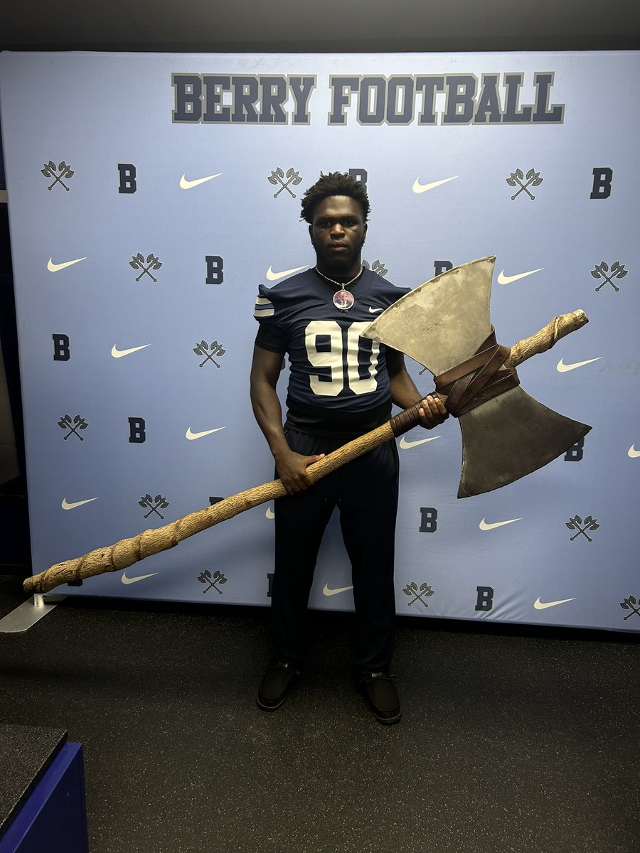 I had a great time today <a href="/BerryFootball/">Berry Football</a> thank you for the opportunity to come out and visit the campus. <a href="/CrispFB/">CrispFootball</a> @CC_BIGCOACH <a href="/SlimpJason/">Jason slimp</a> <a href="/KoachRich9/">William Richardson</a> <a href="/BCCoachK/">Tony Kunczewski</a> <a href="/CoachG_55/">Bernard Granville</a>
