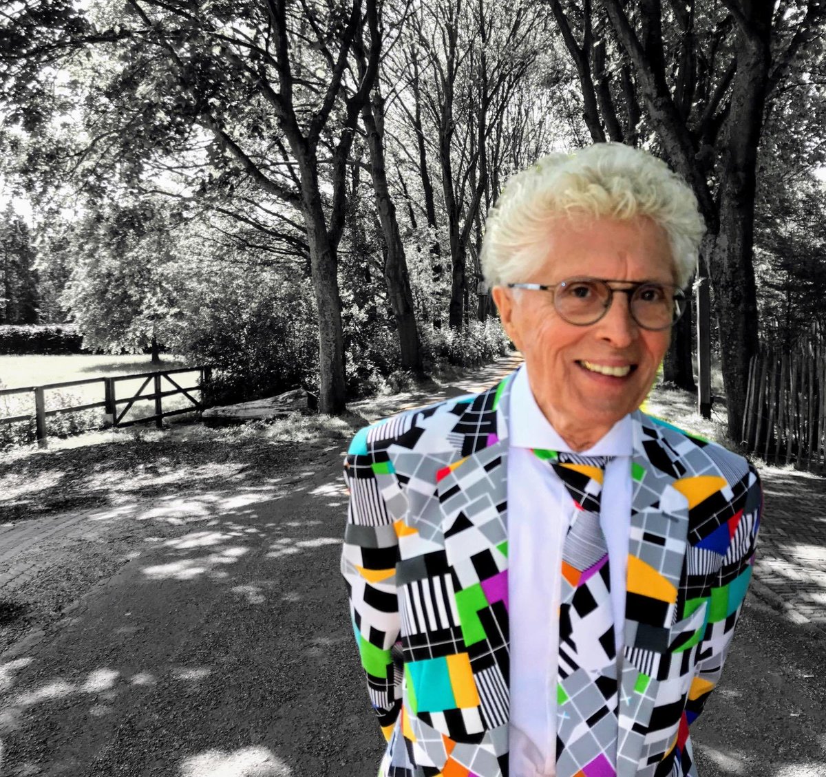 Vanmiddag om 16.15 uur is mijn lieve vriend Jacques D’ Ancona(86) na hartfalen overleden. Lia en ik zijn heel verdrietig om dit grote verlies. Sterkte voor Hans. RIP grote kleine man van me! ( foto Rein Sluik)