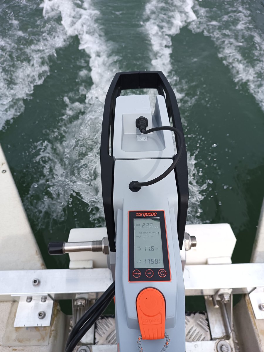 EVPARTSUK's tweet photo. Sea trials of ElektroNaut started today with a temporary Torqeedo outboard #ElectricMarine https://t.co/NquhUhTCyr