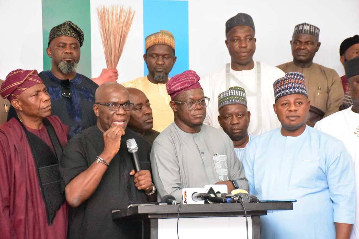 OfficialAPCNg's tweet photo. The National Working Committee met with State Chairmen at the Party's National Secretariat over the planned protests. The meeting, among others, resolved that there was no immediate justifiable basis for the protest as the government was already tackling all legitimate grievances https://t.co/X8TumkXFAL