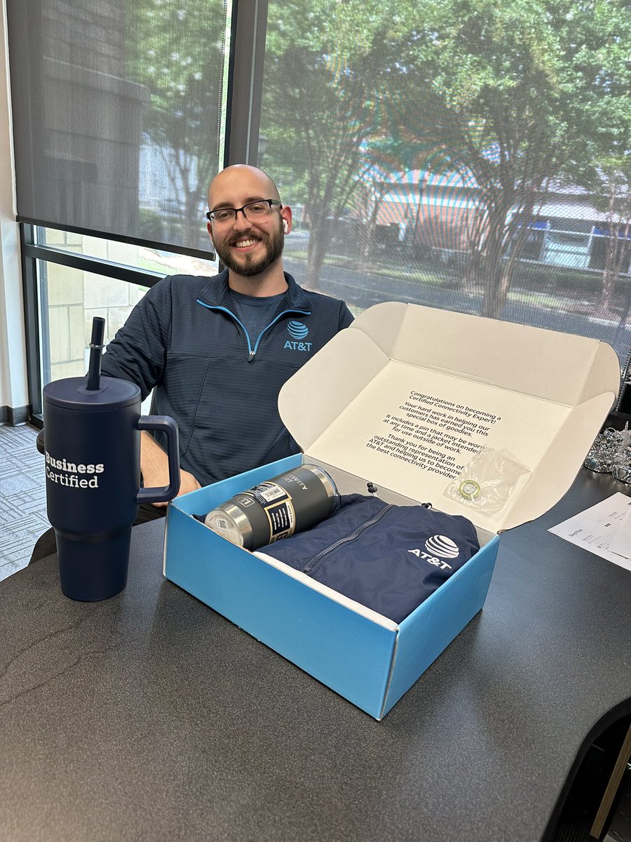 Michael Parra (@michael__parra) on Twitter photo Blakeney is all about that CONNECTIVITY!! Huge shout out to Spencer for hitting that expert status!! This is only the beginning 😤🔥 <a href="/TanyaOkonkwo/">Tanya Gatling Okonkwo</a> <a href="/Julio_Cintron14/">Julio Cintron</a> <a href="/jerryfornwalt/">Jerry Fornwalt</a> Blakeney is all about that CONNECTIVITY!! Huge shout out to Spencer for hitting that expert status!! This is only the beginning 😤🔥 <a href="/TanyaOkonkwo/">Tanya Gatling Okonkwo</a> <a href="/Julio_Cintron14/">Julio Cintron</a> <a href="/jerryfornwalt/">Jerry Fornwalt</a>