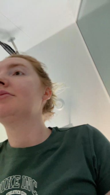 Eevee n Ginger 💖 is live now! https://t.co/Wlg7498yU3 https://t.co/gXeXsnc15Z