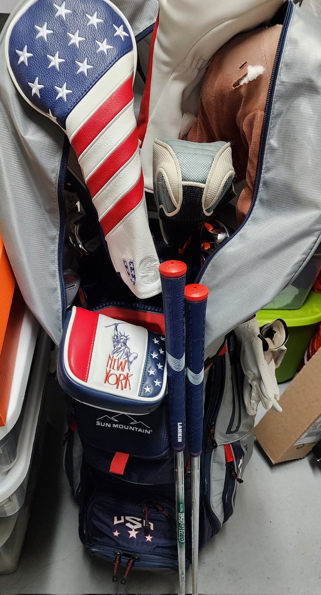 These <a href="/LamkinGrips/">Lamkin Grips.</a> Sonar+ Hero grips look great on my new <a href="/CallawayGolf/">Callaway Golf</a> Ai Smoke Irons.  They match up perfectly with <a href="/SunMountainGolf/">Sun Mountain Sports</a> USA golf bag and various USA themed headcovers. Not pictured is my <a href="/SuperStrokeGolf/">SuperStroke</a> USA themed 1.0 pistol putter grip.
