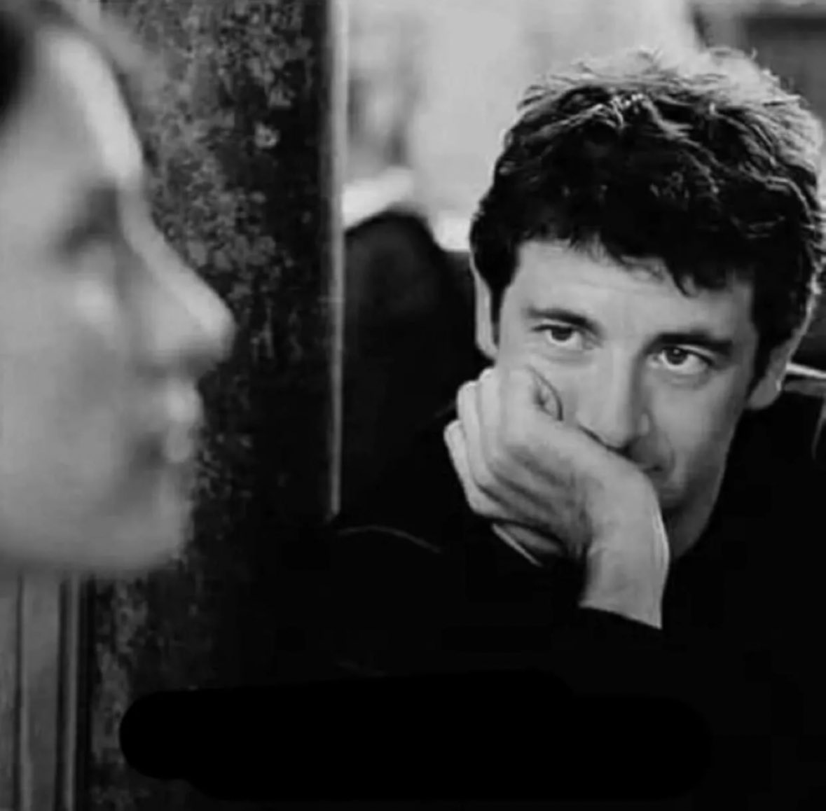 odi033's tweet image. ومُقلتاكِ بي تطيفانِ مع المطر ♥️