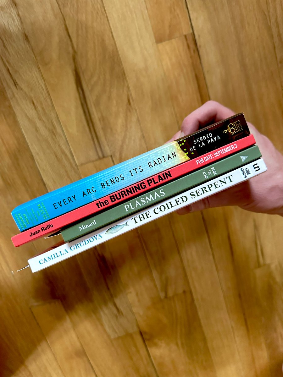bryseitz's tweet image. In my “can I finish all of these before I leave for vacation tomorrow, so that I have space to bring an entire OTHER large stack of books for the next two weeks” bag