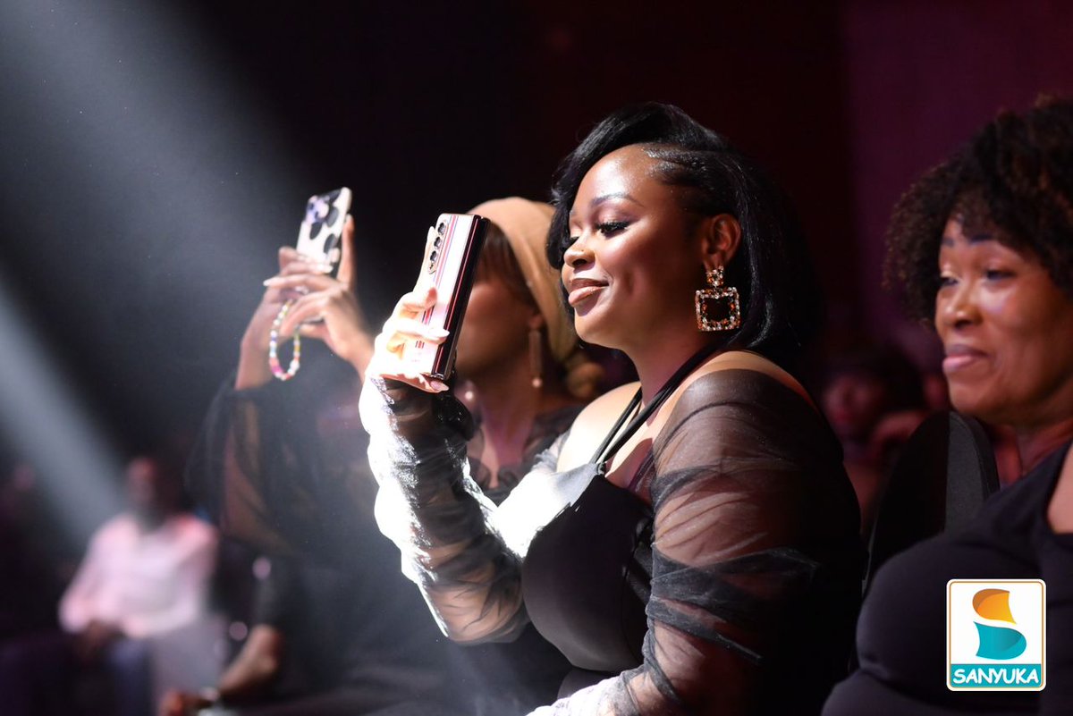 sanyukatv's tweet image. 'Tonyt', @REMAUG1 is in attendance of the #TimelessExperience concert of @irynnamubiru, looking fly in her black and gold.

#TimelessExperience
#NBSUpdates