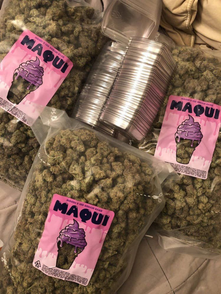 Limpee3's tweet image. For my 420 lovers 🔥
#CannabisDeals #StonerFam