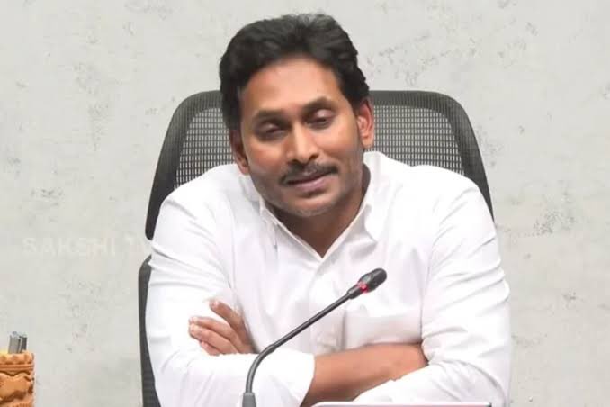 Jallakai2024's tweet photo. ◽  Y నాట్ 175/175 అని రాష్టం అంతటా కోట్లు ఖర్చు పెట్టి హార్డింగ్స్ పెట్టిన రోజు తెలియలేదా.... 

అసెంబ్లీ లో ప్రతి పక్షం ఉండాలి అని...

#జల్లకాయ్ #YSJagan #YNot175 https://t.co/YHkV5LylkD