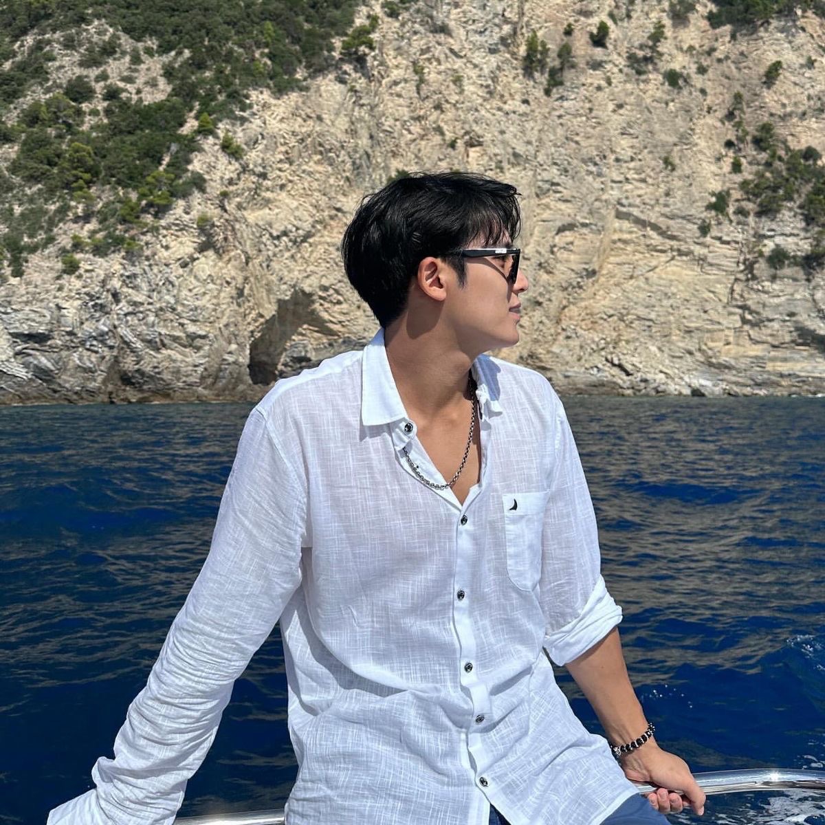 mingyuhourly's tweet photo. #MINGYU #민규 #세븐틴 #SEVENTEEN @pledis_17 https://t.co/WjGLn7XoMO