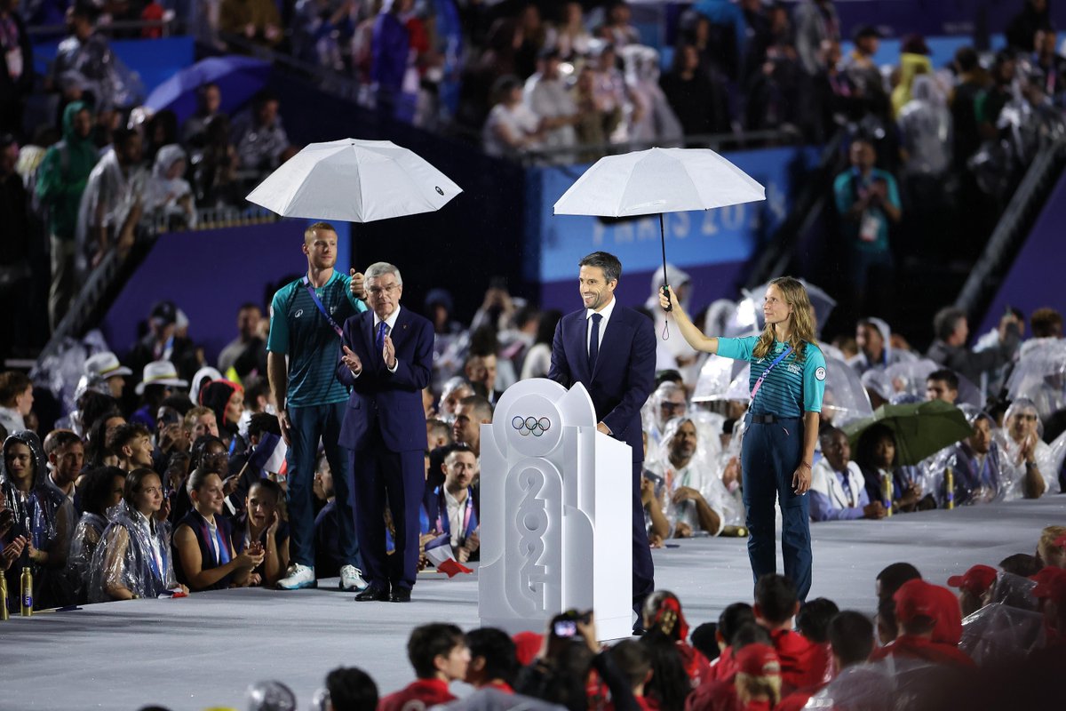 "Let us celebrate this Olympic spirit of living life in peace, as the one and only humankind, united in all our diversity."

-Thomas Bach, President of the International Olympic Committee

#Paris2024 #OpeningCeremony