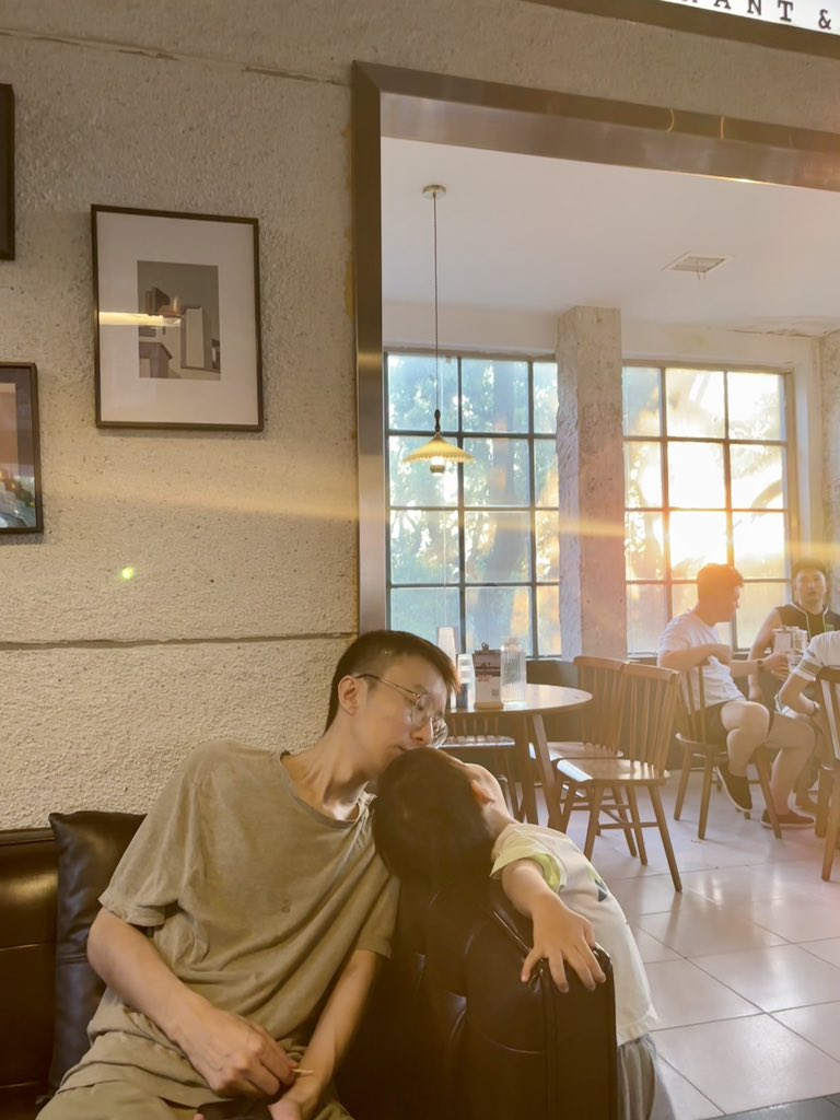 Baby Vodka has got mad social skills…