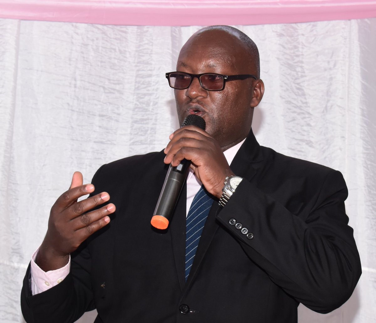 CankuzoProvince's tweet image. 2/n. Ce projet qui prend fin en août 2024 est financé par l&apos;ambassade de France au Burundi via son projet #PISCCA à hauteur de 120millions fbu. Les 54 femmes ont bénéficié de formatº en couture &amp;amp; des matériels dont les machines à coudre  selon le représentant de l&apos; ALCP-URUMURI.