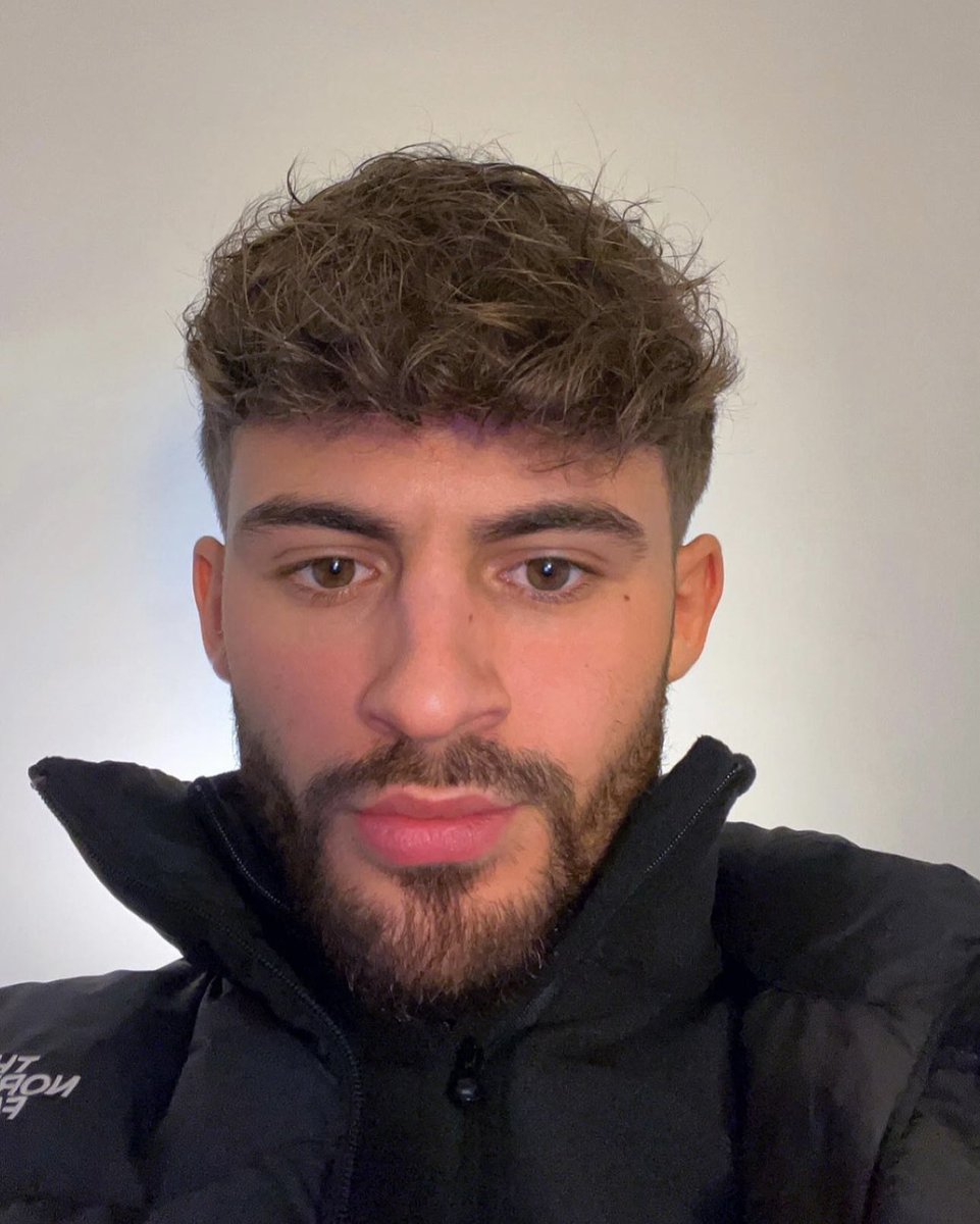 boohoo's tweet photo. Ciaran and Nicole are the only couple who received 0 votes 👀✨  #loveisland https://t.co/rs5UktqrWB