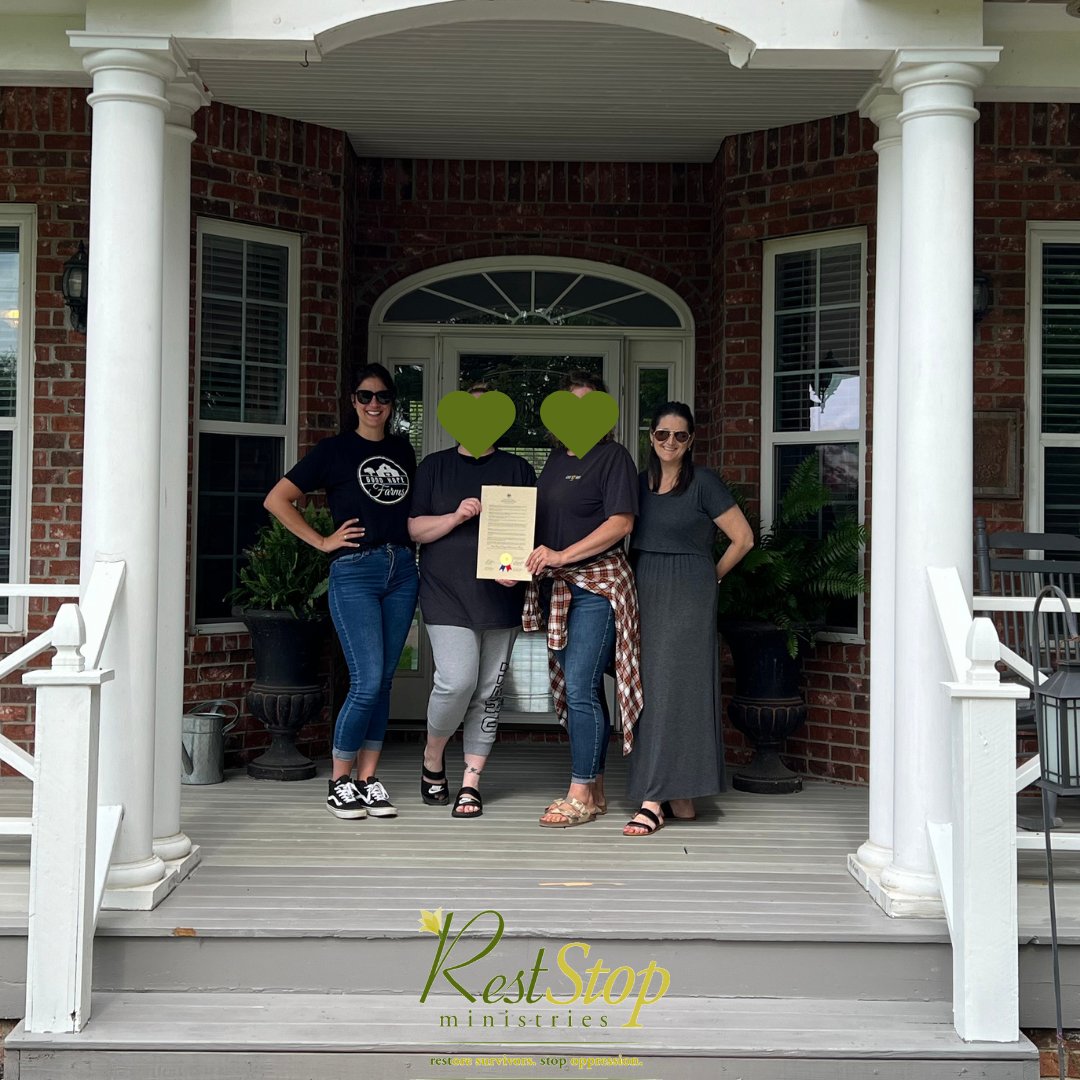 reststopmin's tweet image. #RedSandProject brings awareness to human trafficking. Each grain of red sand represents victims who fall through the cracks of society. 💢

Watch our social media next week for Red Sand moments. YOU can join the movement by simply sharing our posts. See it. Share it. End it! 🛑