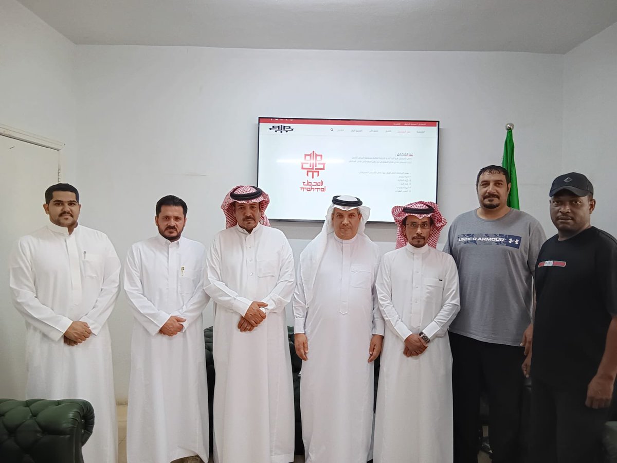 ClubMahmal's tweet photo. وقع الرئيس التنفيذي بنادي المحمل د. محمد سعيد القحطاني مع الأستاذ ماجد الهشبول رئيس مجلس إدارة أكاديمية مواهب الأشبال الرياضية اتفاقية توأمه وتفاهم لخدمة الفئات السنية لكرة القدم  
الجدير بالذكر بأن نادي المحمل سيشارك في أول دوري تصنيفي للفئات السنية لجميع الفئات ابتداءا من الموسم القادم 2024/2025
@AshbalFA 
#المحمل_برجاله_يسير