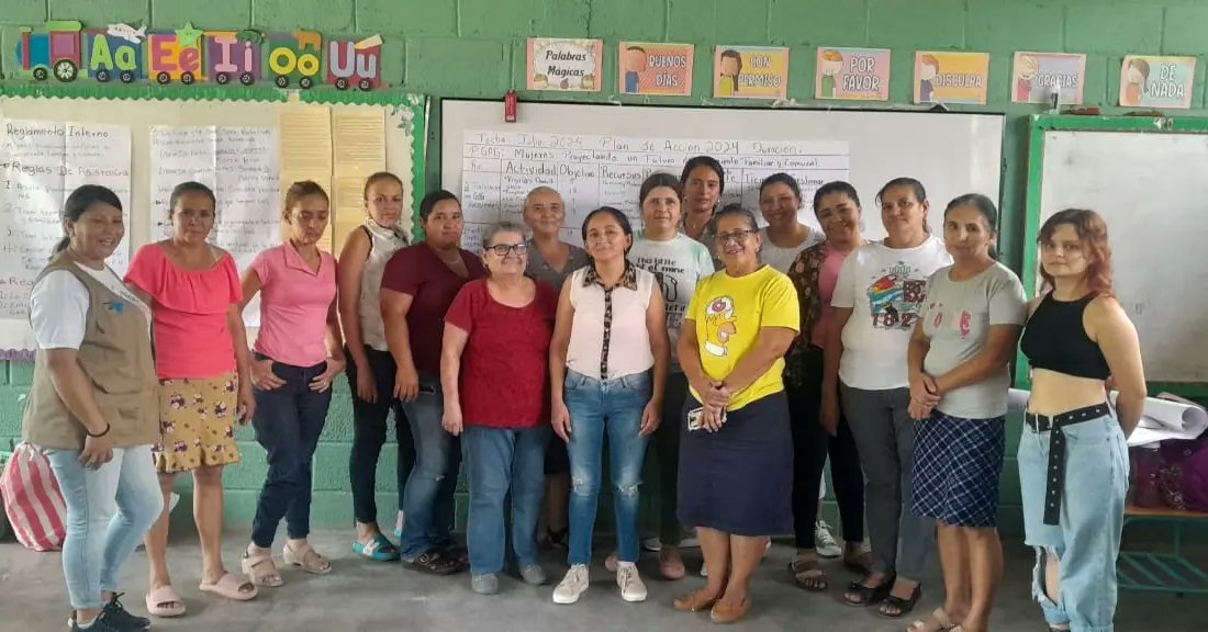 ADASBA1's tweet photo. ADASBA en asocio con Kinder Not Hilfe (KNH) acompañan a la Plataforma Grupos de Grupos Autogestión Gag en la proyección de crecimiento familiar y comunal en Santa Bárbara, mediante la construcción de su Plan de Acción correspondiente a los años 2023 y 2024.
@kindernothilfe https://t.co/0yBIqiAh1x
