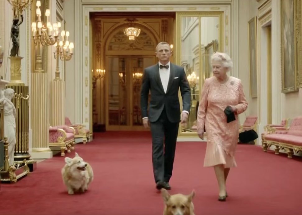 Well, there may have been a lot more Queens in the opening ceremony in Paris tonight, but we only needed one in 2012, and she played the rest of them off the park 🥇🇬🇧