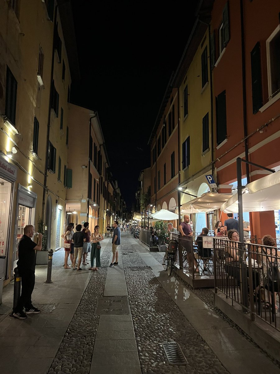 It’s 23:10 on a Friday night. I’m enjoying a cocktail outside having had an amazing meal earlier. It’s 27°. The atmosphere is buzzing but in not rowdy. Do the Italians know how good they have it?