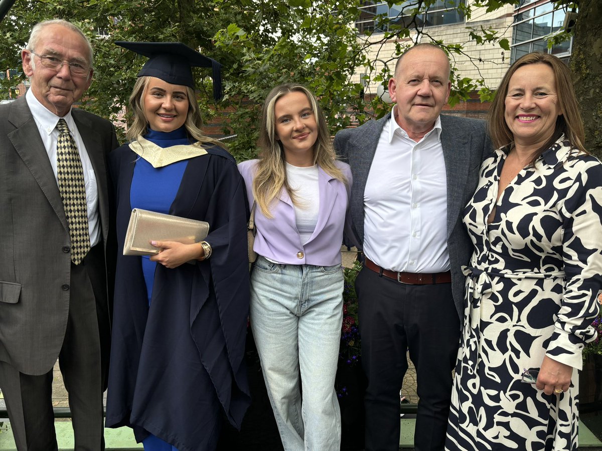 Its official… I’m a Speech and Language Therapist 👩🏼‍🎓