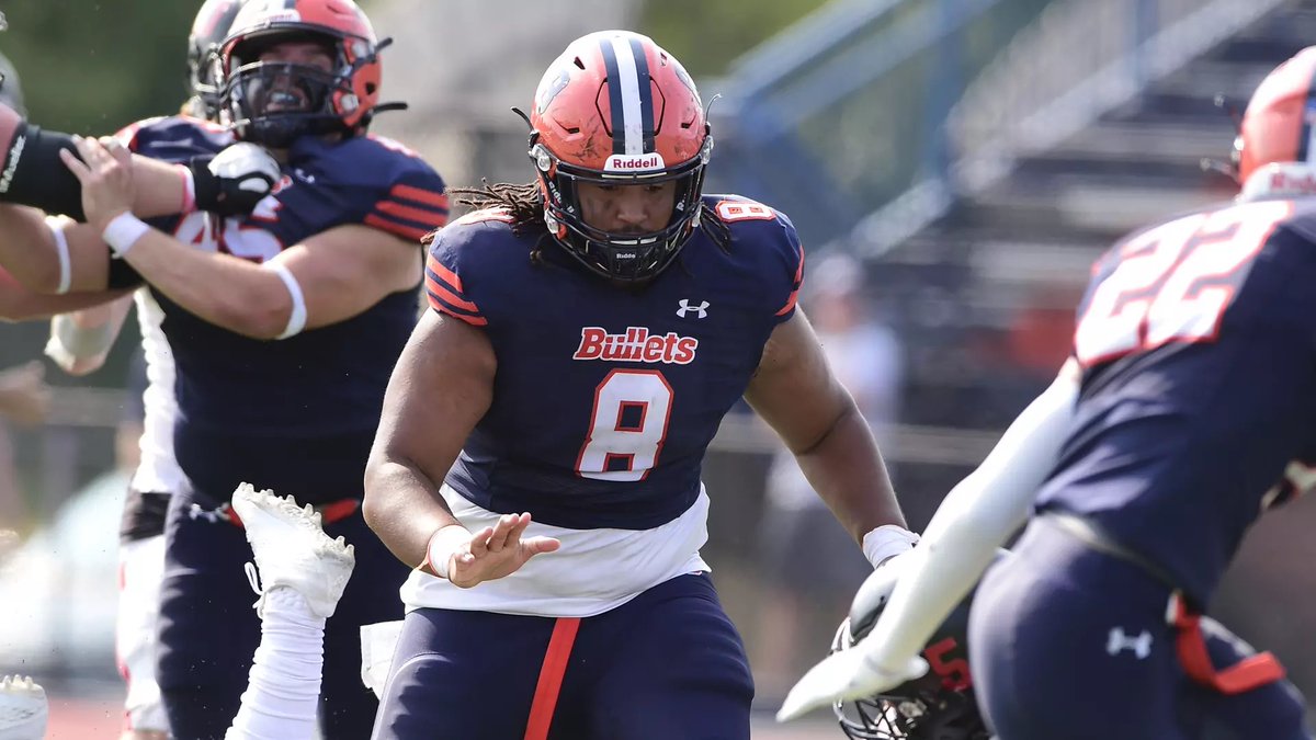 JayvionChandler's tweet image. After a great conversation with @CoachHoytGC I am blessed to say I’ve received my first college offer from Gettysburg College!!!🟠🔵@GburgFB @Phillip65773