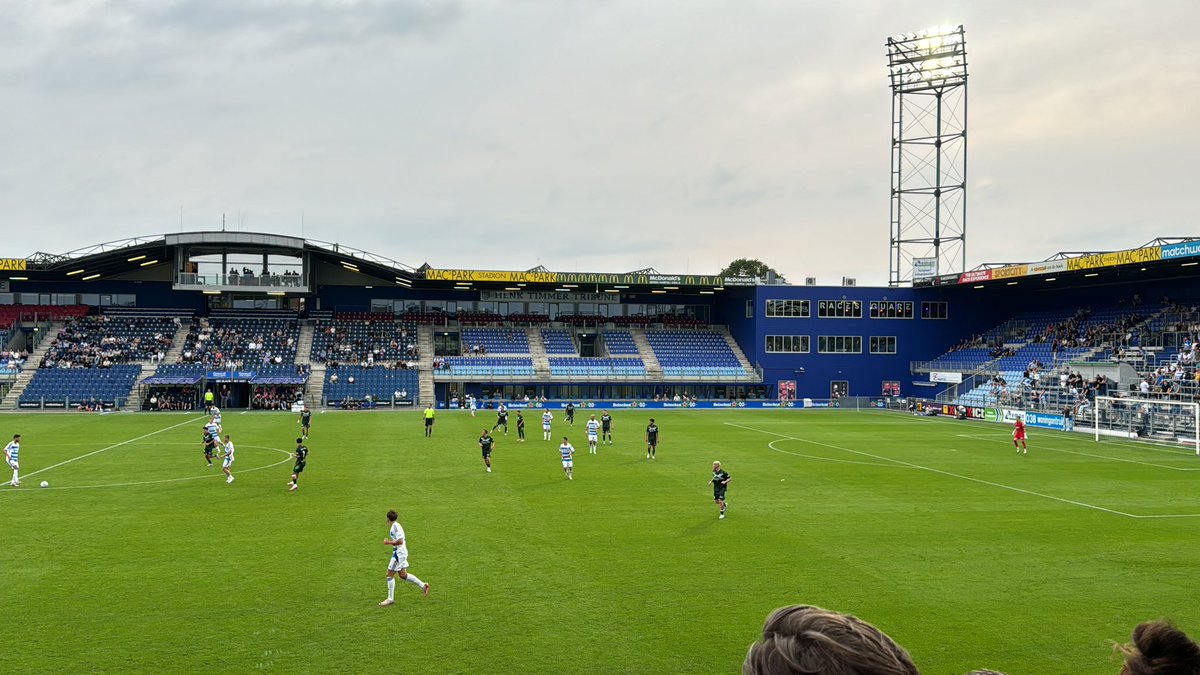 xmichelle30mh's tweet photo. Wedstrijd 78. PEC Zwolle - De Graafschap

Eindstand: 5-0

#pecgra https://t.co/BuirJzXfXd