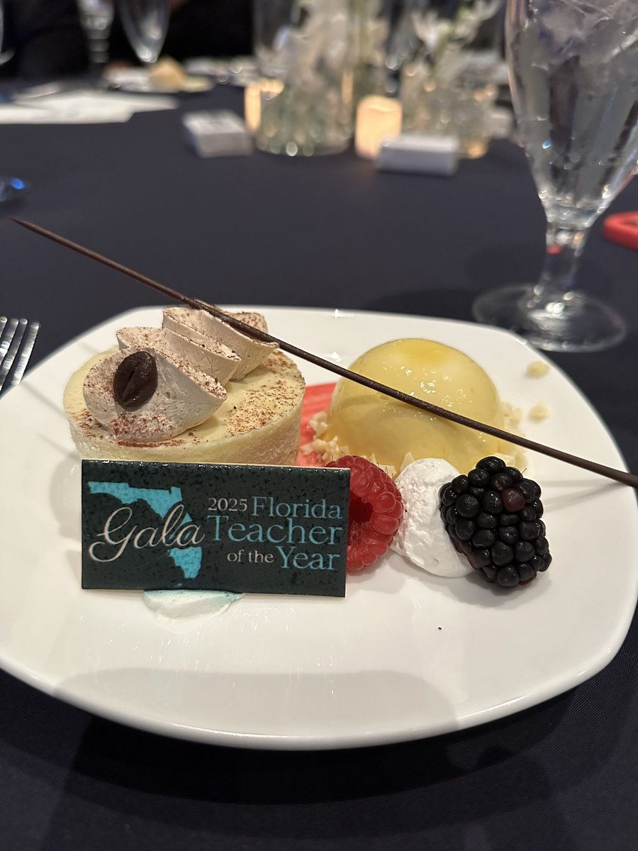 ap_hoff's tweet image. 2024 Florida Teacher of the Year Gala! Congratulations Kristin Potter-Oliveri❤️@ADHUS_FAUHS
