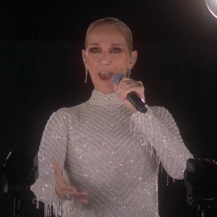 choquei's tweet photo. CÉLINE DION! ❤️ #Paris2024 #Olympics #CerimôniaDeAbertura https://t.co/ARnZq97I1R