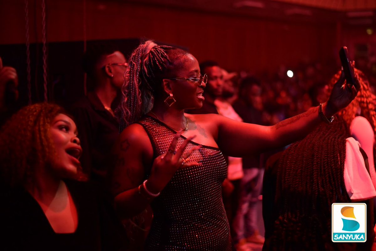 sanyukatv's tweet image. NWAGICIANS, @FirebbyUg had some me-tonight to snap and streak. 

Don't miss that update!

#TimelessExperience
#SanyukaUpdates #FfeBannoDdala