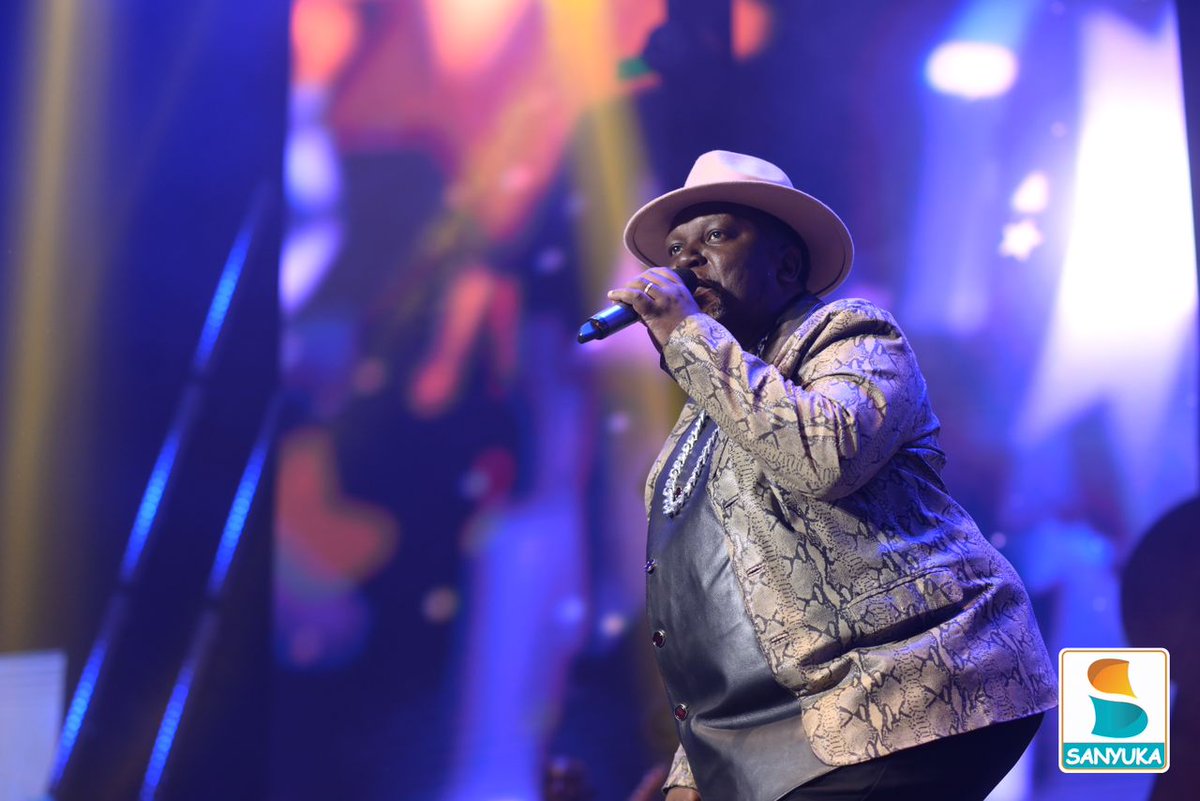 sanyukatv's tweet image. Kyeza kyeeza kyeza ?

Olowooza ekivvulu RAGGA DEE tekiludeewo nnyo? 

#TimelessExperience
#SanyukaUpdates #FfeBannoDdala