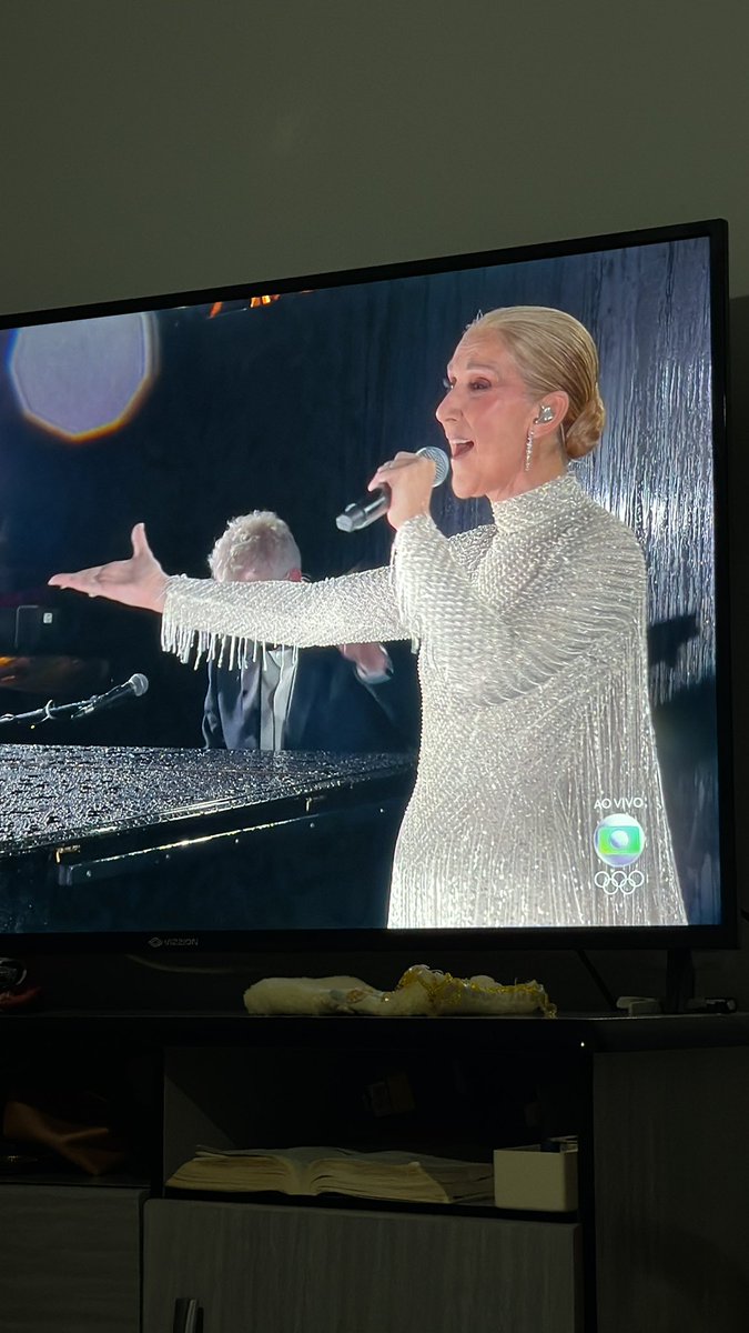 A maior cantora do mundo 🧡 #Olympics