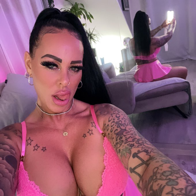 Horny ? 👅 https://t.co/7qyIvvcU02<a href="/tag/stripchat"class="tags"><span>#stripchat</span></a><a href="/tag/stripchatlive"class="tags"><span>#stripchatlive</span></a>