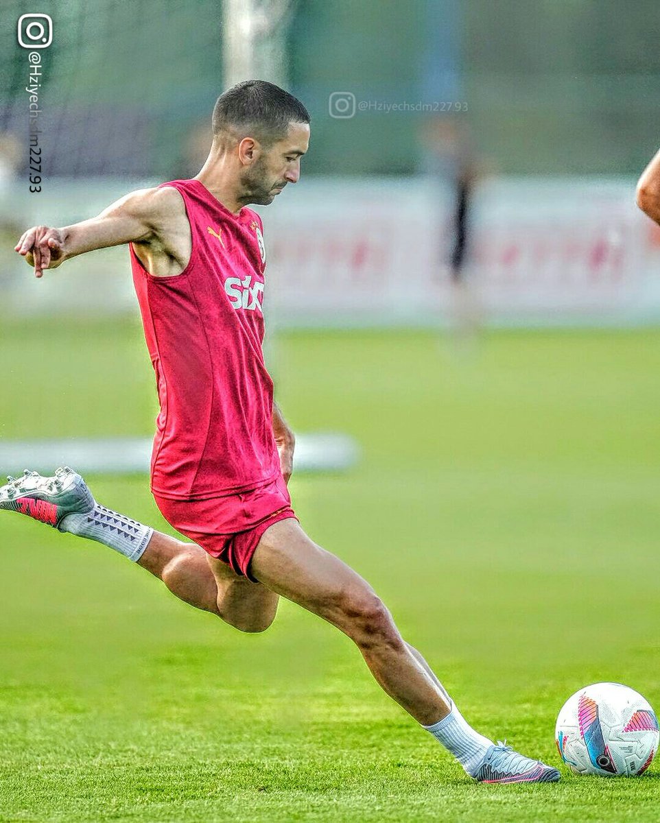 hziyechsdm227's tweet photo. 🇲🇦🪄🥹
حكيم زياش خلال تدريبات 🔋😃
Hakim Ziyech during training 🔋😃
훈련중인 하킴 지예흐 🔋😃
#Hziyechsdm227_93 #hziyech #Morocco #Chelsea #atlaslions #ajax #ziyech #wizard #DimaMaghrib
#london #holanda🇳🇱 https://t.co/fmWbo47Z2T