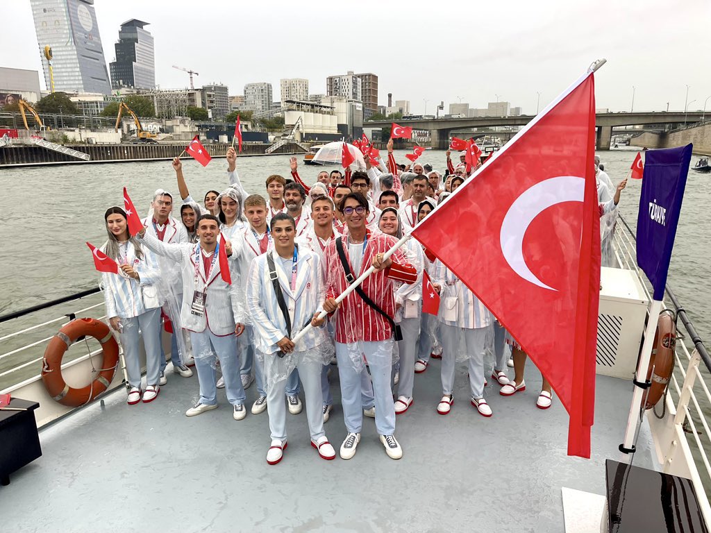SOcalmaz's tweet photo. Yüz yıl önce olduğu gibi yüz yıl sonrada aynı ruhla Olimpiyat Oyunları’nda mücadele edecek olan Team Türkiye sporcularımıza yürekten başarılar temenni ediyorum. 🇹🇷

#TeamTürkiye 🇹🇷
#Paris2024 🇹🇷
#AynıRuhlaYeniden 🇹🇷 https://t.co/RaT9OiU1xV