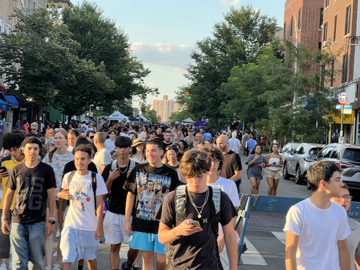 Summer Strollon3rd tweet media