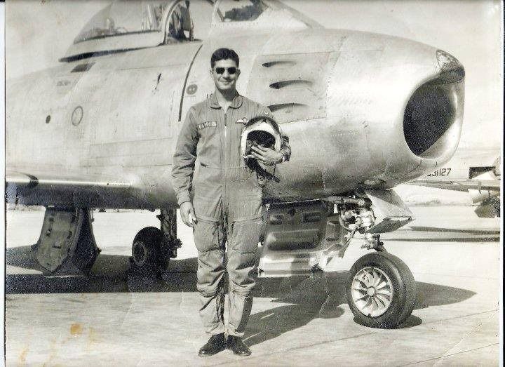 Air Vice Marshal Farooq Umar, born on 24 July 1941, graduated from the Pakistan Air Force Academy in 1960 with top honors, including the Sword of Honour and Best Pilot’s Trophy. He further distinguished himself with accolades such as the Jet Conversion Trophy and the Top Gun
