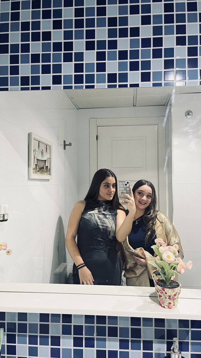 Solo vengo a decir lo mucho que quiero a esta persona y lo mucho que la echo de menos ❤️‍🩹