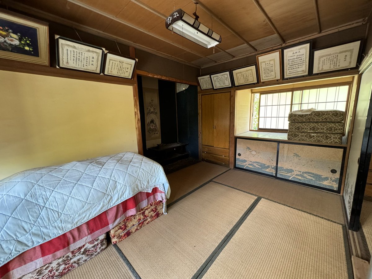 NaradaMinokuchi's tweet photo. A mountain lodge in Narada called "unexplored region". Please use it for overnight stays before mountain climbing in the Southern Alps, mountain stream fishing, hot-spring cures, etc.
#narada #southalps #kitadake #climbing #yamanashi #hotspa https://t.co/A8Xo7EFcP9