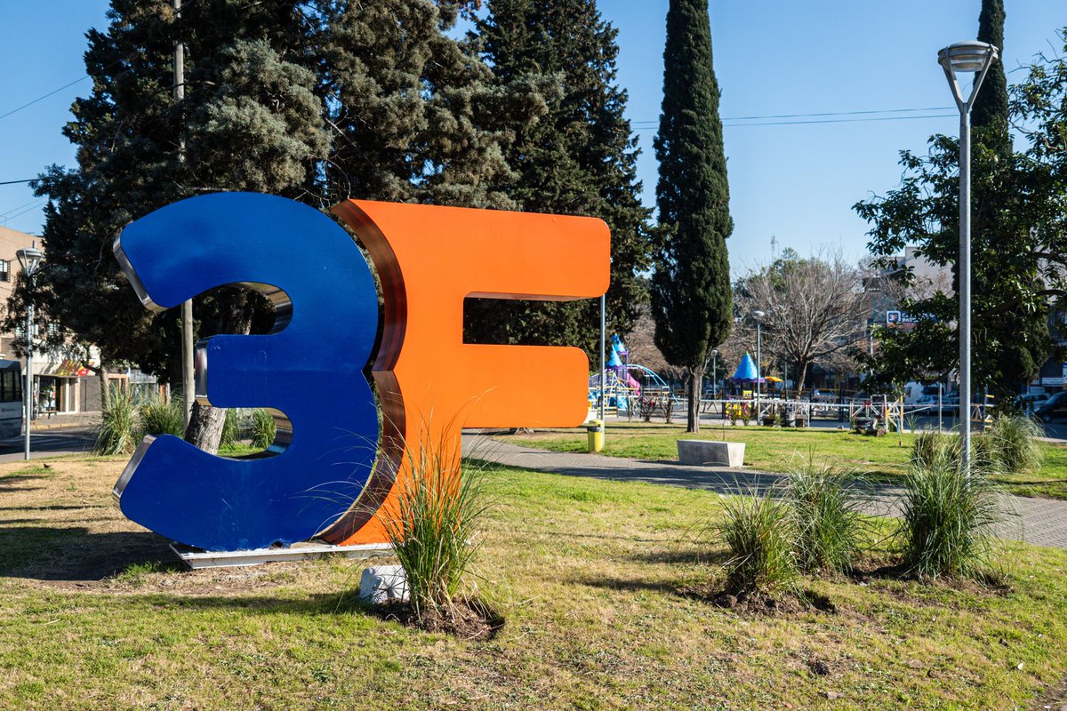 dievalen's tweet photo. Ya falta poco para disfrutar la plaza con el nuevo patio de juegos en el paseo Granaderos! #JoseIngenieros https://t.co/TqpFpeafP3