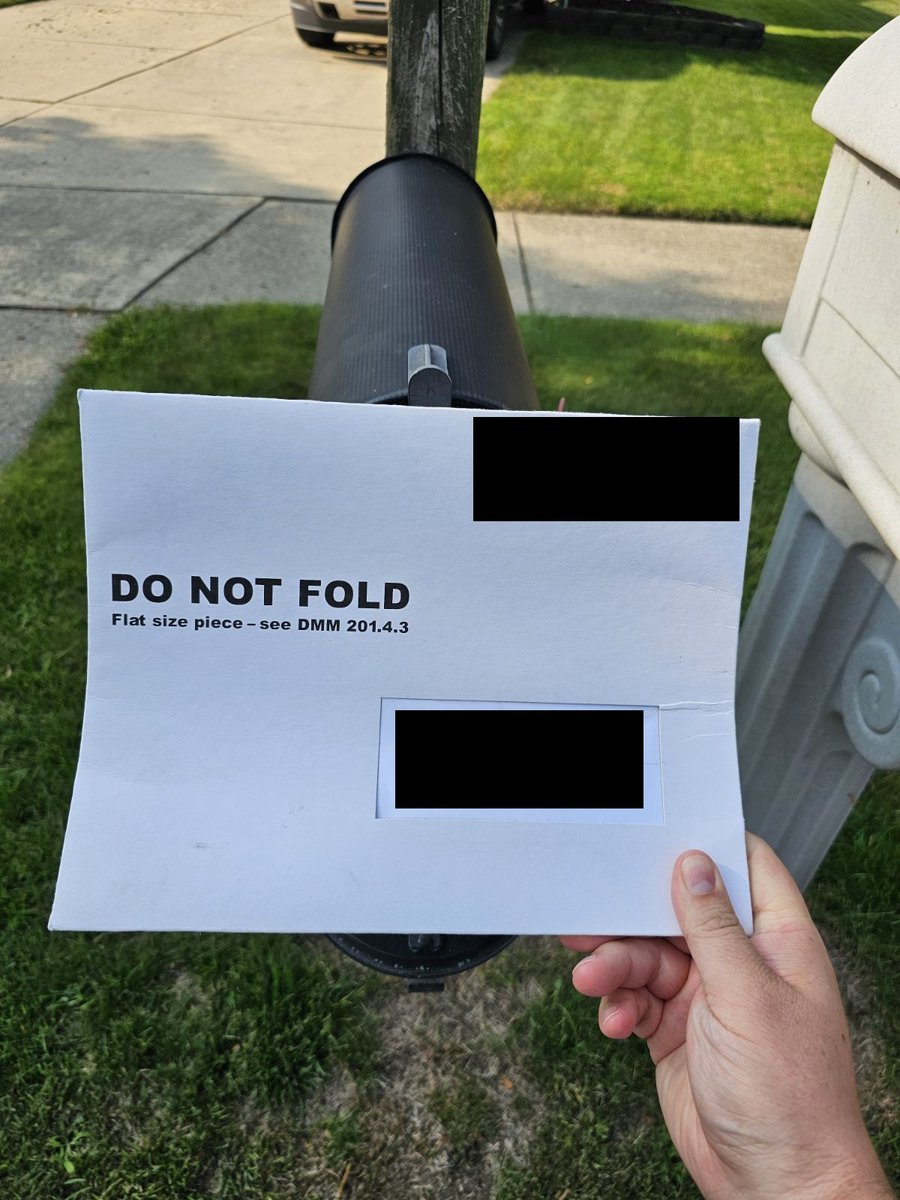 SquareisSexy's tweet photo. @USPS knocking it out of the park as usual. https://t.co/zBuNlfmpsQ