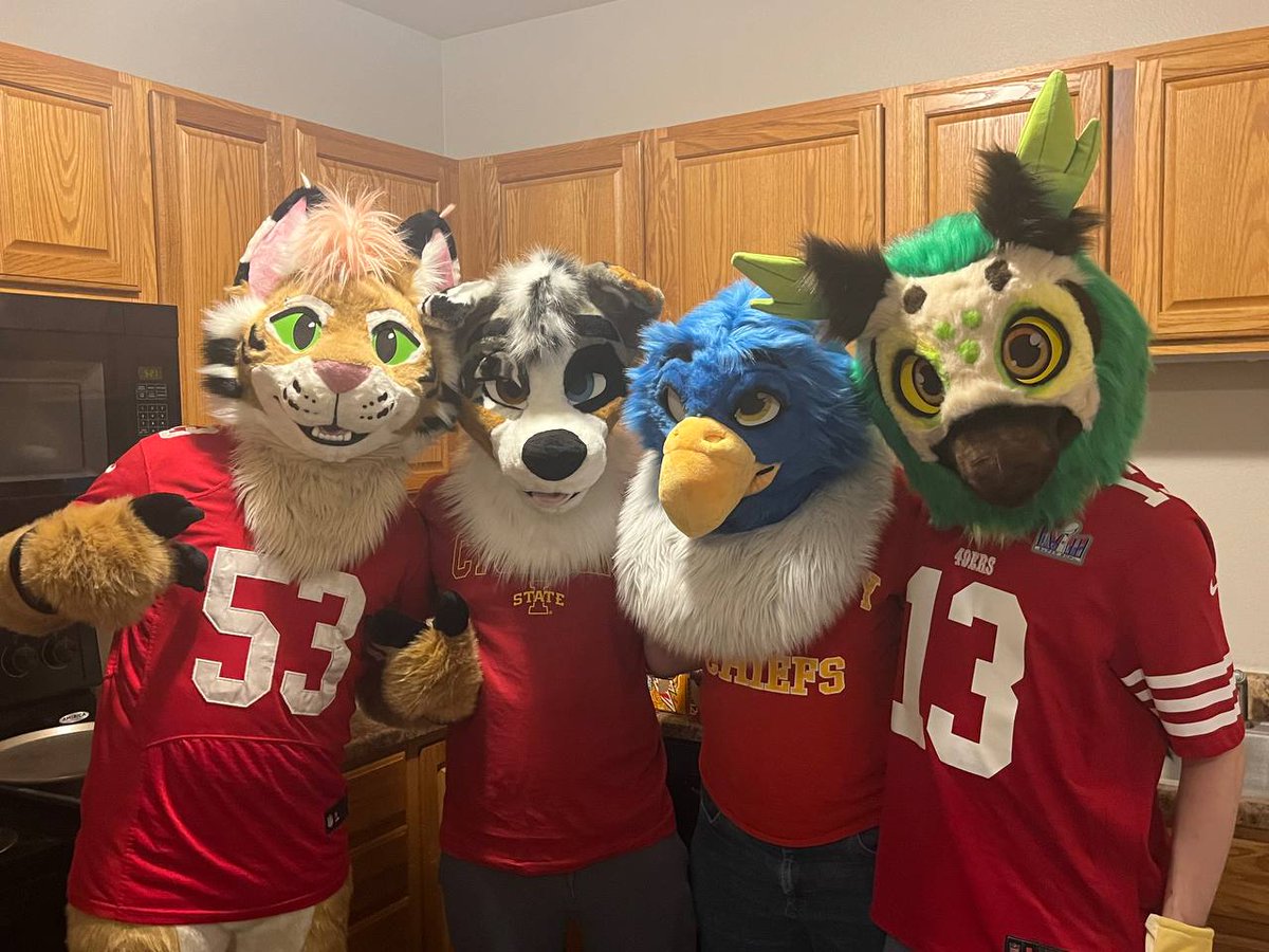 Sorni (@sornidoggo) on Twitter photo Superbowl throwback #fursuitfriday! Featuring <a href="/A_Huge_Bird/">Ahab is still a blue bird</a> <a href="/RegenTheOwl/">Regen @ FM</a> and <a href="/YungFandango/">Fandango</a> Superbowl throwback #fursuitfriday! Featuring <a href="/A_Huge_Bird/">Ahab is still a blue bird</a> <a href="/RegenTheOwl/">Regen @ FM</a> and <a href="/YungFandango/">Fandango</a>