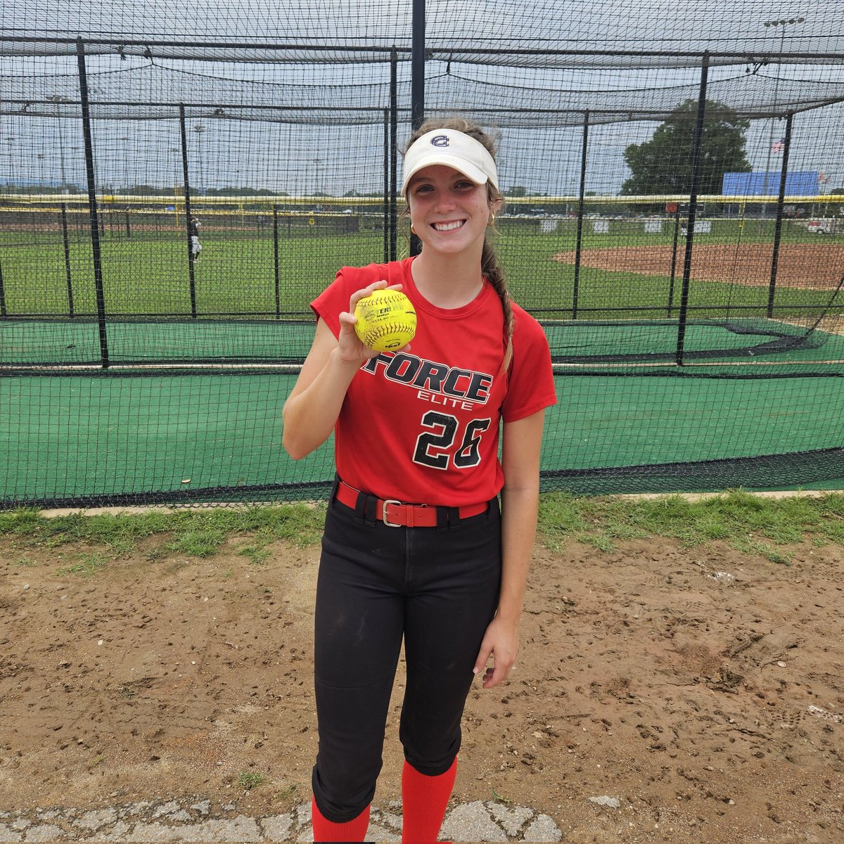 ForceElite2027's tweet photo. 💥DINGER ALERT💥

Our girl @Nora_M_08 went absolute yard this afternoon at @AllianceOpenNat!  Easy 230' bomb just left of center field! https://t.co/Zu70QMx7Bq