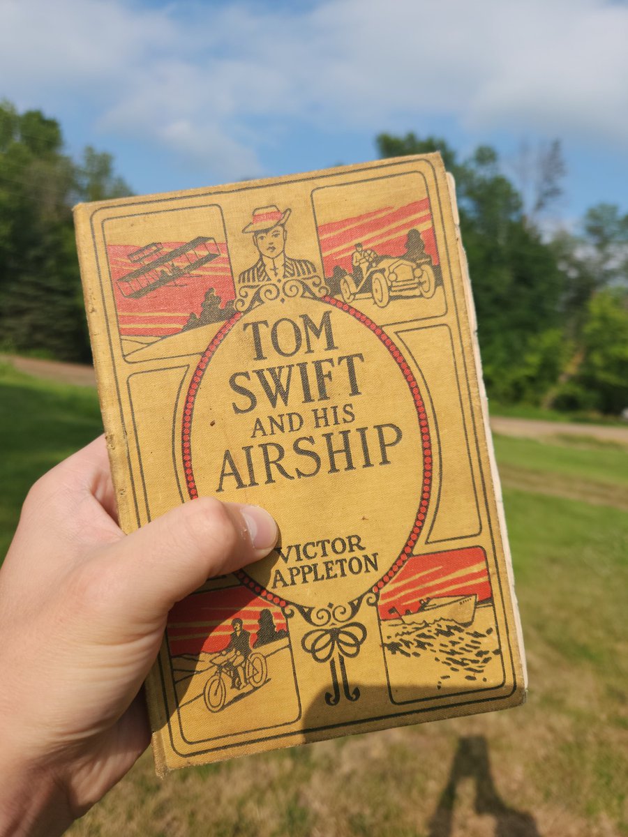 andreasxirtus's tweet image. Literally me.

#tomswift #airship